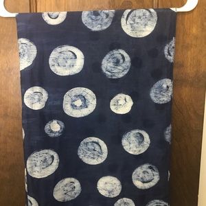 Shikari blue patterned scarf